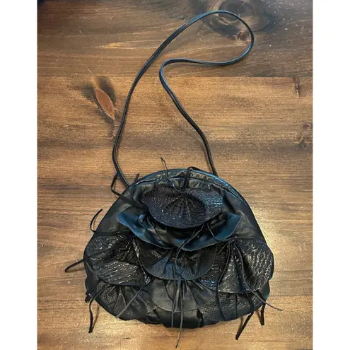 Vintage 1980s Bags By Pinky Genuine Leather Flower Applique Shoulder Bag Purse Black