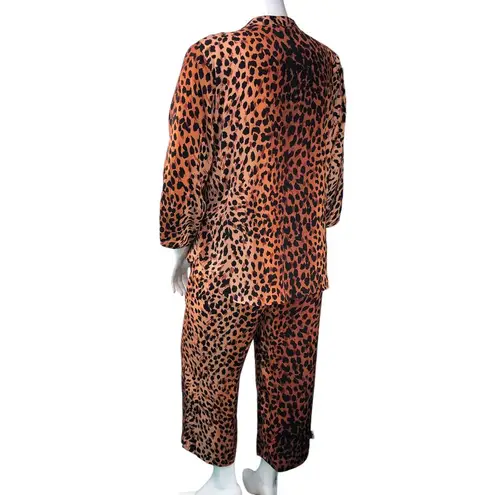 Natori  Womens Size L Pajama Set Animal Print Matching Top And Pants Stretch