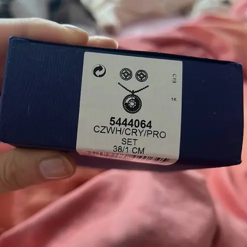 Swavorski Swarovski Crystal Necklace & Stud Earrings Set