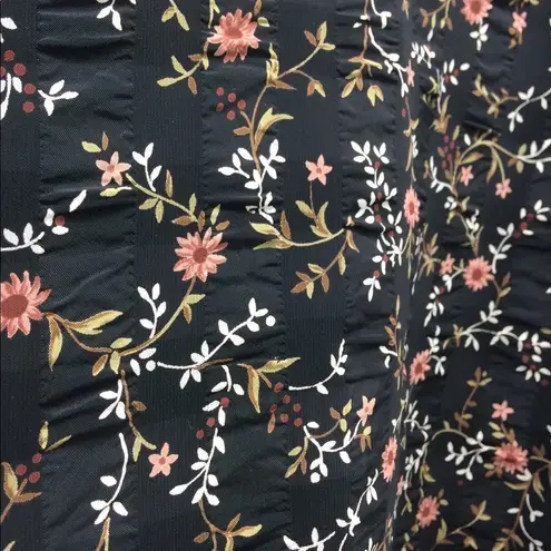 None EUC Floral Print on a Black Background Wrap A-Line Skirt-Size S/M
