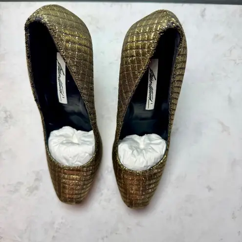 Brian Atwood New Gold Quilted Platform Heels Size 7 Silk & Leather