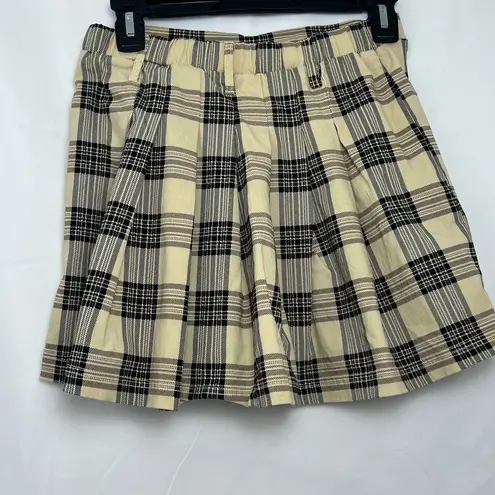 Like an angel Y2KGrunge Pleated Plaid Mini Skirt with Buckle Detail Cream Black Tartan Pattern