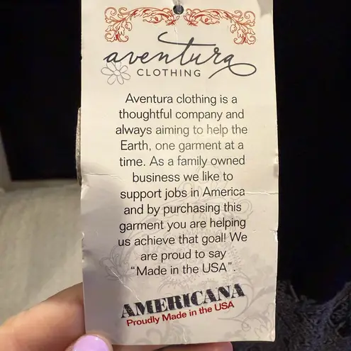 NWT Black and Gray Patterned tights / Leggings M/L