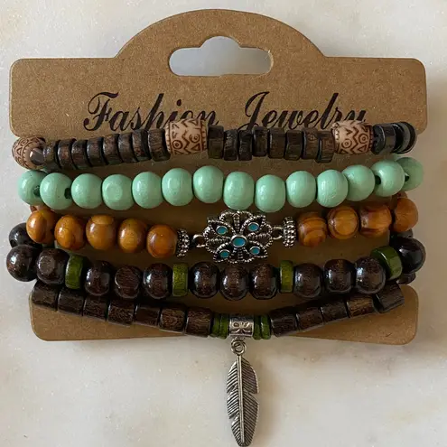 NWT Bohemian Beaded Bracelet Set with Feather Charm Brown