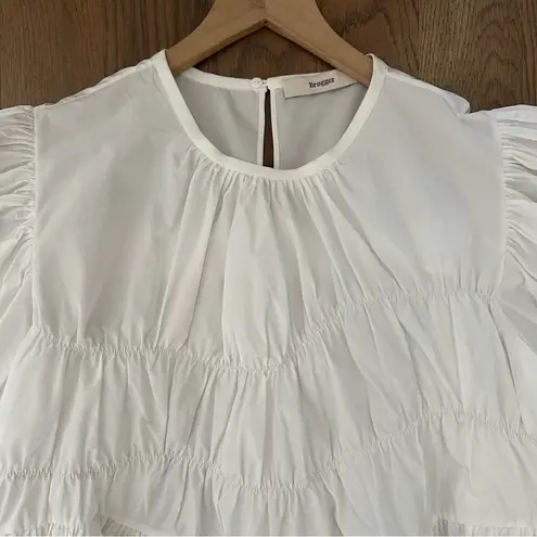 Brogger Round Neck Puff Sleeve Tiered Oversized Taffeta Blouse in White Large