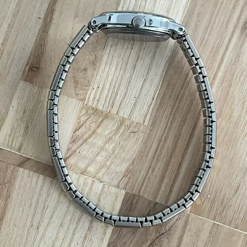 Timex Ladies Watch Vintage Two Tone Stretch Bracelet White Dial