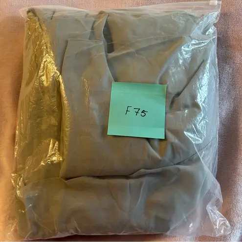 NWOT gray chiffon sleeveless Mother of the Bride dress size 14 chiffon jacket