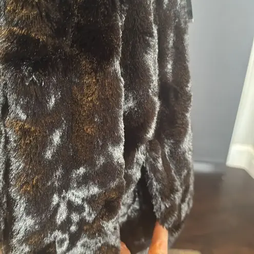 Women’s Black Super Soft Faux Fur Hooded Short Jacket Full Zip Size S NWT