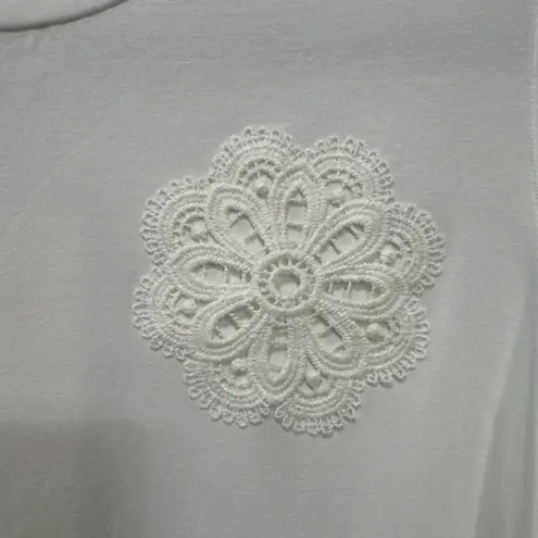 Laurie Felt Flowers Applique T