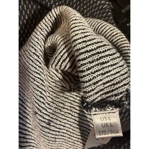 Out From Under  by Urban Outfitters Long Sleeve Cropped Turtleneck L thumbnail 4