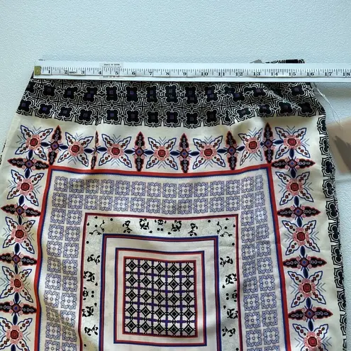 Forever 21  Womens L Knee Length Straight Pencil Skirt Back Zip & Slit Geo Floral