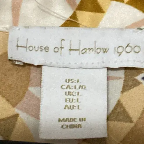 House of Harlow 1960 Wo size Large Gold and Cream Patterned Button front Blouse