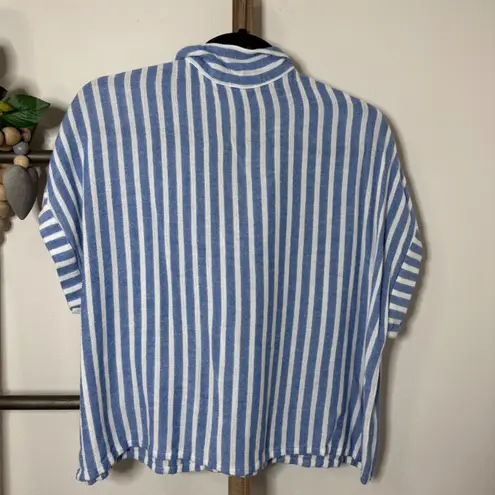 Evereve Blue White Stripe Button Up Short Sleeve Shirt Top Womens Size Small
