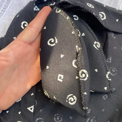 Breakin’ Loose 80s Black and Red Patterned Blazer Size M