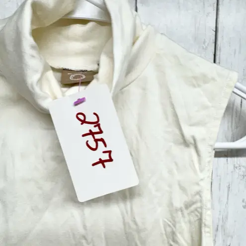 Boss Shirt Women Size XS Cream Sleeveless Turtleneck Blouse Streetwear Casual
