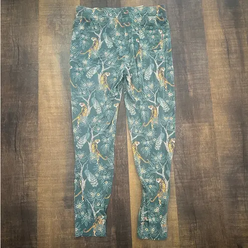 Lates by Kate Spring Tiger Short Sleeve Pajama Set Size Medium Green