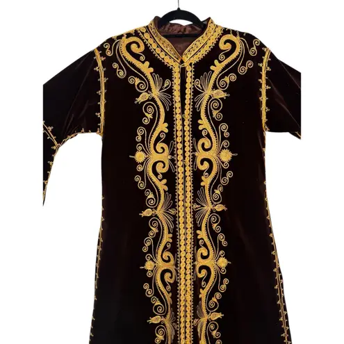 Vintage Moroccan Brown Velvet Kaftan with Gold Embroidery Robe medium