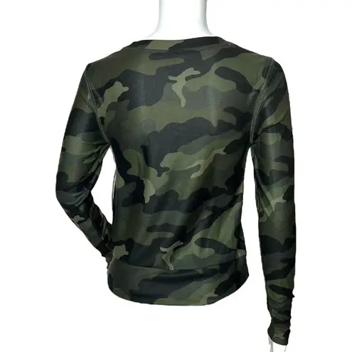 Old Navy  Active Shirt Womens XS Green Camouflage Cropped Breathe On Workout Gym