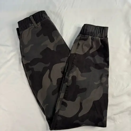 Hollister  Jogger Pant Women Ultra High Rise Camo Green Utility Stretch Size M