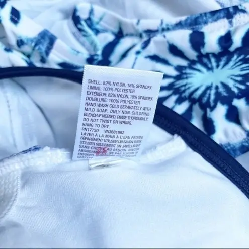 Liz Lange NWT Maternity One Piece Halter Swimsuit Tie Dye Tile Print Size Medium