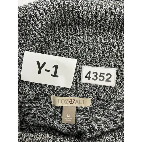 Roz & Ali Womans Sweater Pull Over Medium Black Gray Turtle Neck Long Sleeve