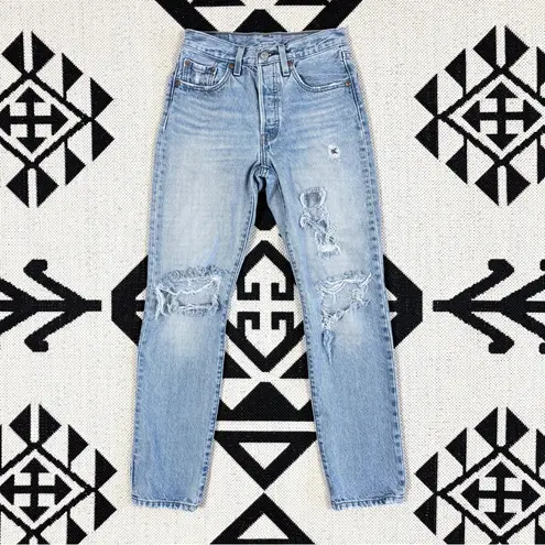 Levi's  501 Original Fit Straight Leg Jeans in Oxnard Athens Crown Size 24