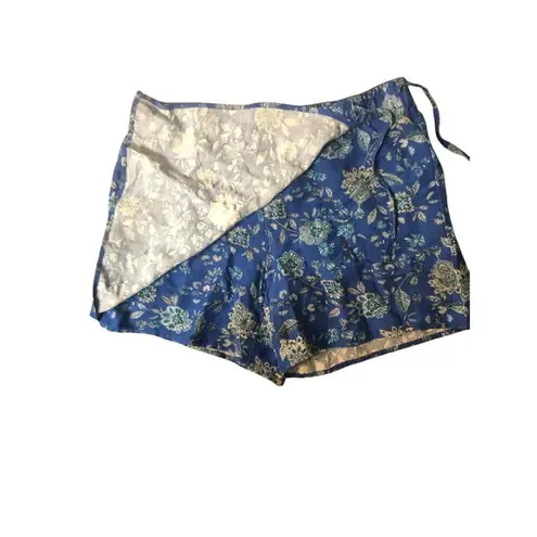 J Jill linen blend wrap blue ditzy floral skort. Elastic back waist band and tie Blue Size undefined