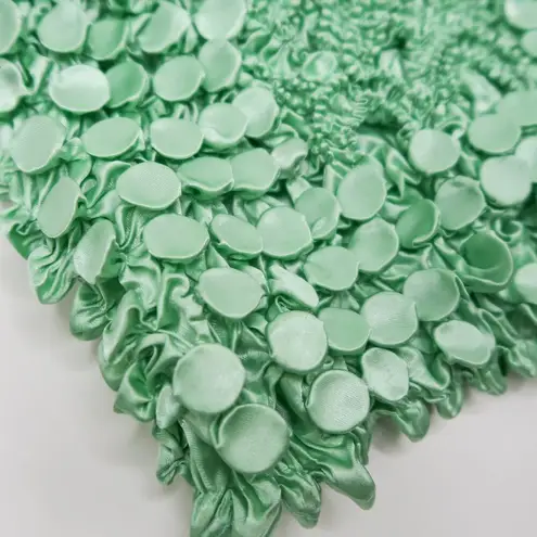 Vintage 90s Pale Green Print Coin Bubble Popcorn Shirt Size M