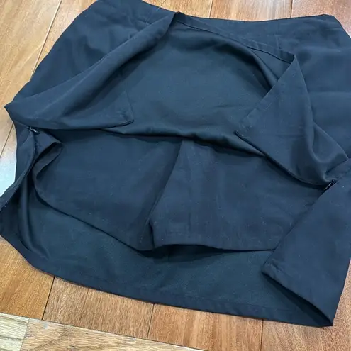 Patagonia  Women's black Skort size 6