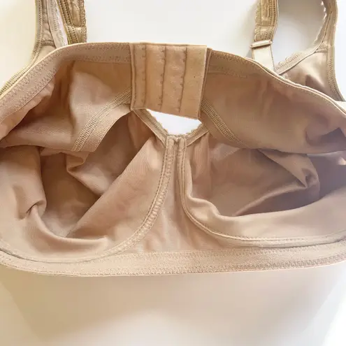 Playtex Secrets Underwire Bra Floral Jacquard Full Coverage Beige 40D Plus Size Tan Size undefined