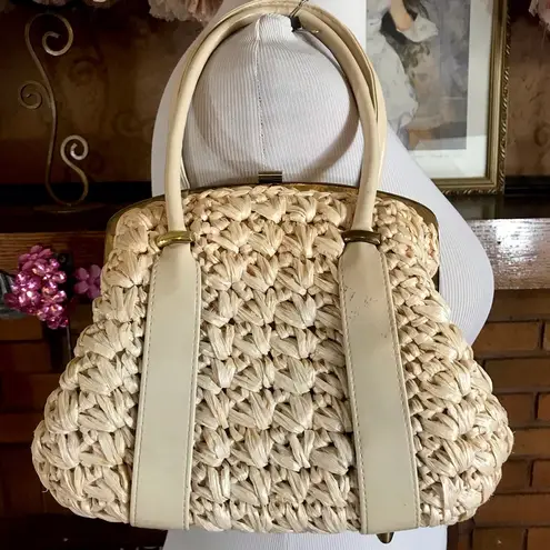 GAYMODE VINTAGE 1960'S IVORY STRAW FRAME HAND BAG WITH FAUX LEATHER ACCENTS Gold