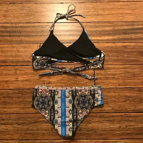 Tribal Print Criss Cross Detail Bikini Size M