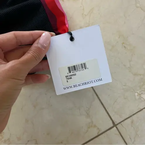 Beach Riot NWT $98 Tessa Top Tropical Waves Sz Small Sports Bra