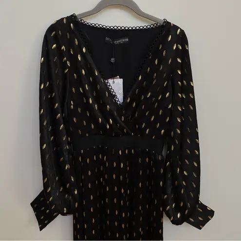 Little Mistress Black& Gold Pleated V