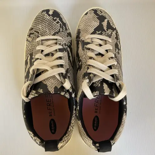 Dr. Scholl’s Snake Print Sneakers 10M Women’s Casual Lace