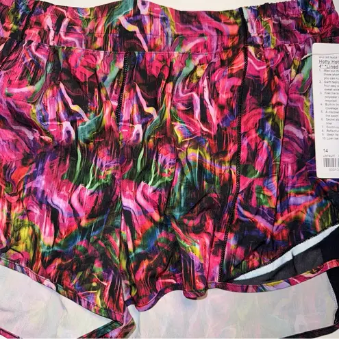 Lululemon  Hotty Hot LR Short *Lined, 4"L Size 14 Tall Hyper Flow Pink HY…