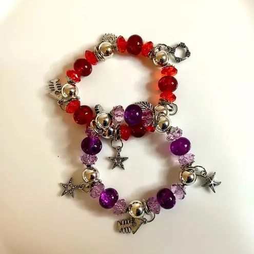 Set of 2 Vintage Plastic Bead & silver charm stretch bracelets Red
