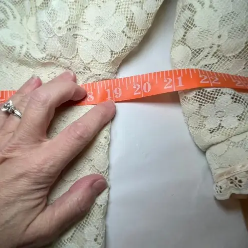 Vintage Sunny South Dallas Lace Blouse 80s Sheer Floral Ruffle Pearl Button Sz 8