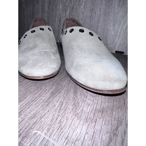 Ron White Women's Gray Suede Slip