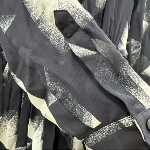 Intermix Black & White Printed Long Sleeve Button-Front Tie Mini Dress Sz S