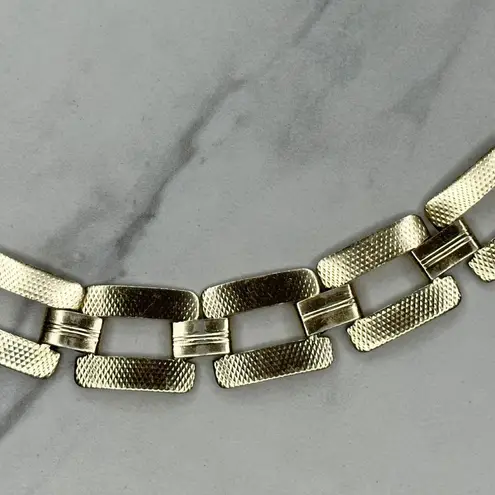 Lightweight Textured Gold Tone Belly Body Metal Chain Link Belt Size XS Small S