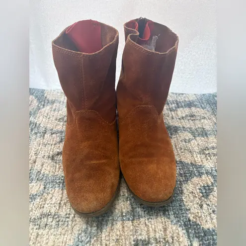 Dolce vita DV booties Suede Leather Zipper Zip Up Size 7.5 GUC Brown