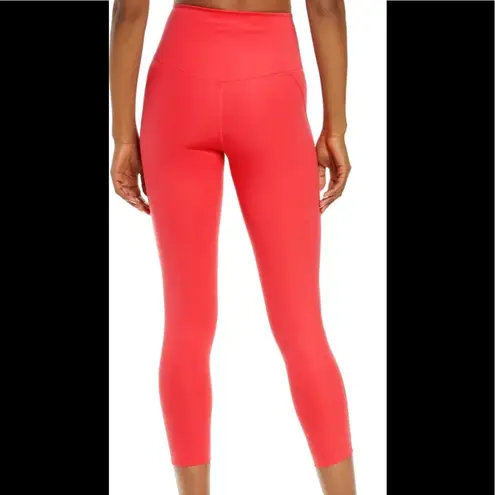 Girlfriend Collective High-Rise Compressive Leggings in Geranium