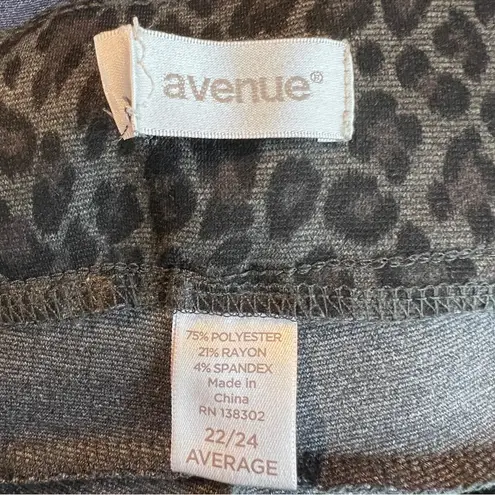 Avenue Size 22/24 Average Animal Print Cropped Leggings Black Gray Brown