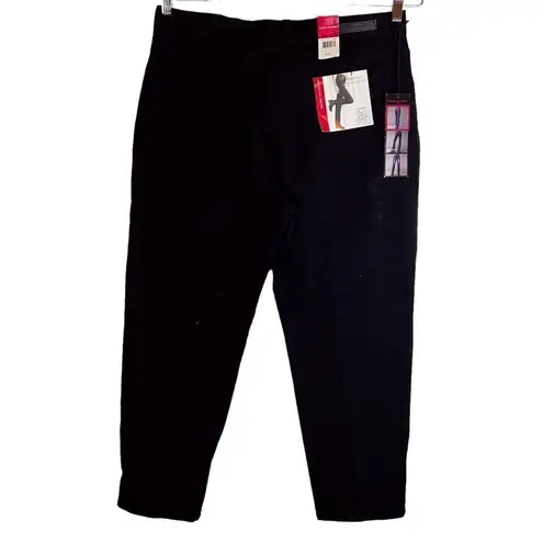 Gloria Vanderbilt NWT Black Classic Fit Tapered Leg Stretch Jean Size 18 Short