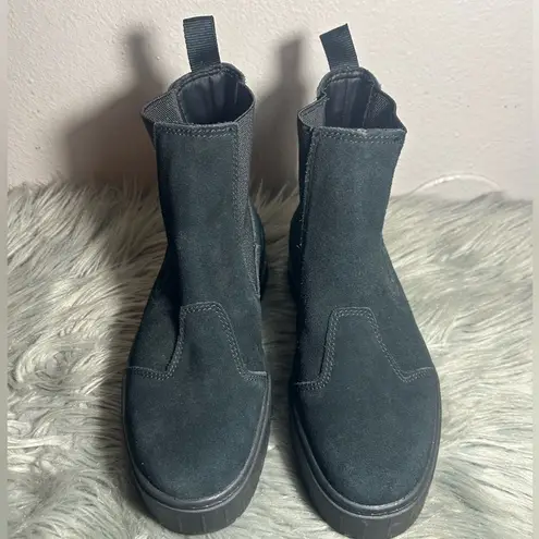 Puma  Mayze Chelsea Suede Platform Ankle Boots Black Edgy & Stylish Lug Sole Sz8