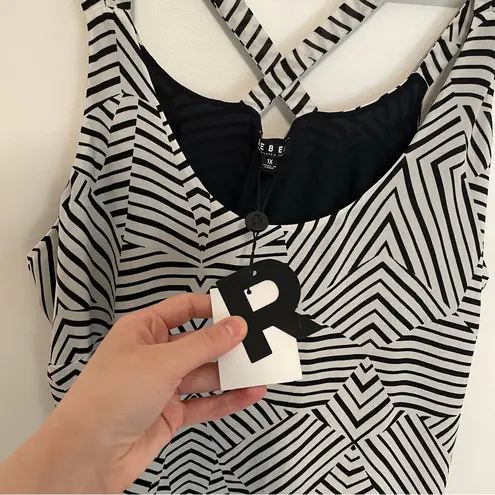 NEW NWT REBEL WILSON x ANGELS Plus Size Cross Strap Tank White Black Geo Striped