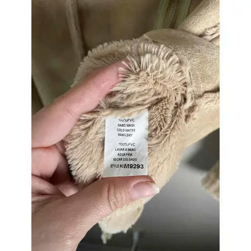 Monoreno Women's Faux Fur Long Sleeve Zip Front Fleece Lined PVC Jacket Medium