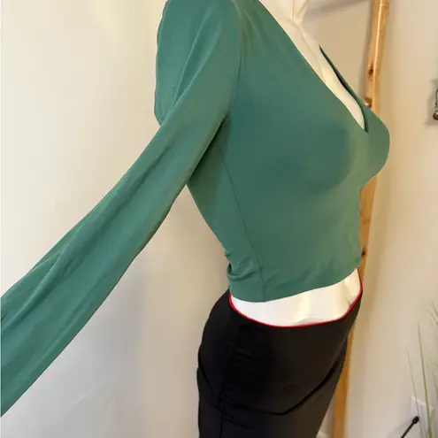 Babaton ARITZIA V Neck Green Cropped Long Sleeve Top Small