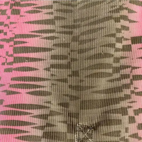 Jamie Sadock Pink & Grey Sleeveless Tiger Shark Print Golf Tank Size L Size L